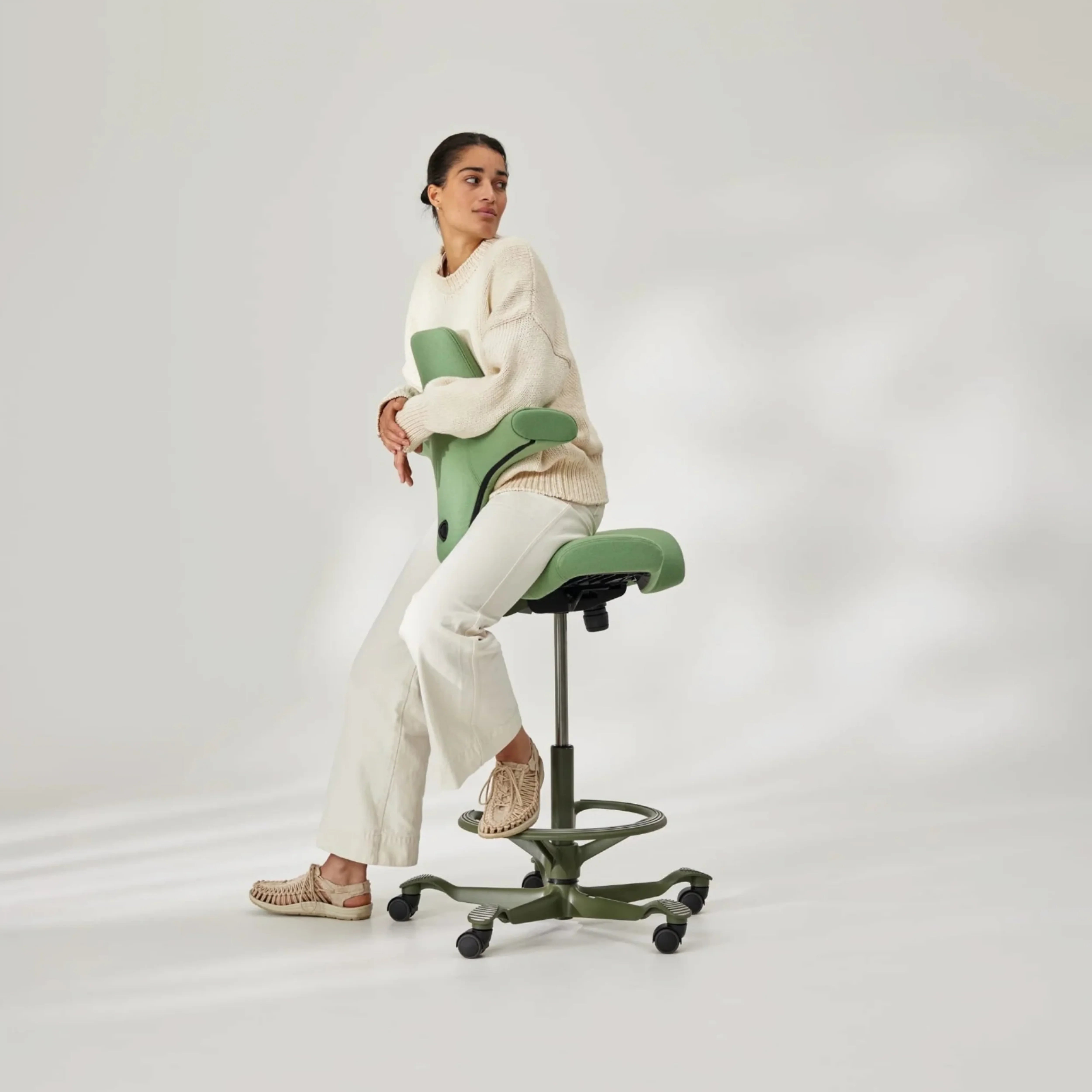 Silla ergonómica Capisco 8106 de Hag