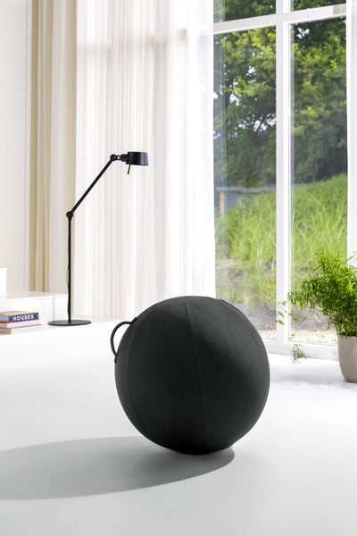 Mondo, an alternative to the traditional Gonos chair