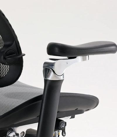 Doro S300 Pro Black Chair