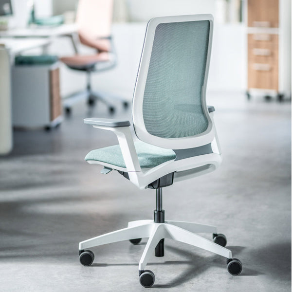 Dynamic work chair SE:FLEX from Sedus